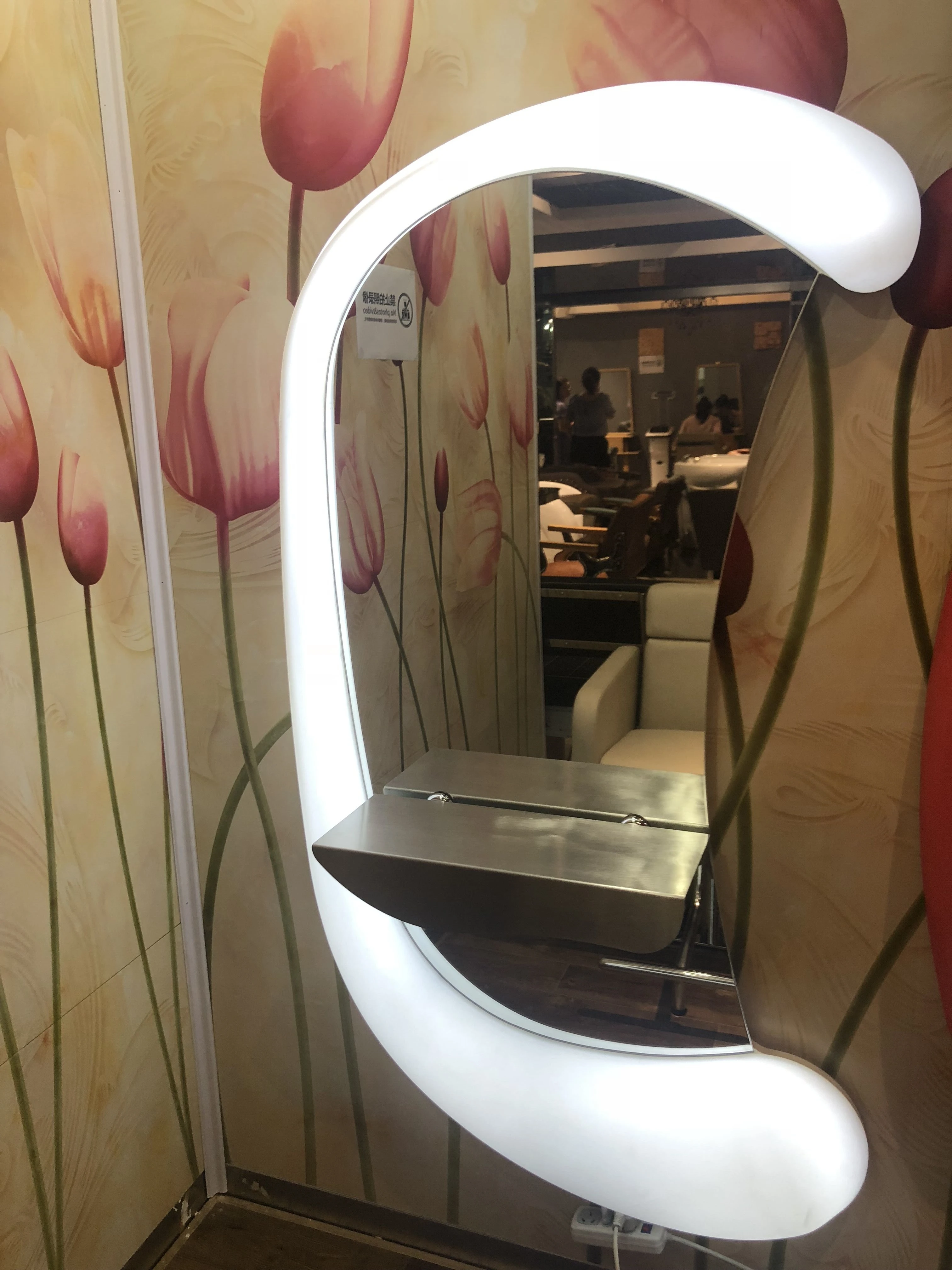 High Quality Metal Stainless Steel Salon Mirror Station With Salon