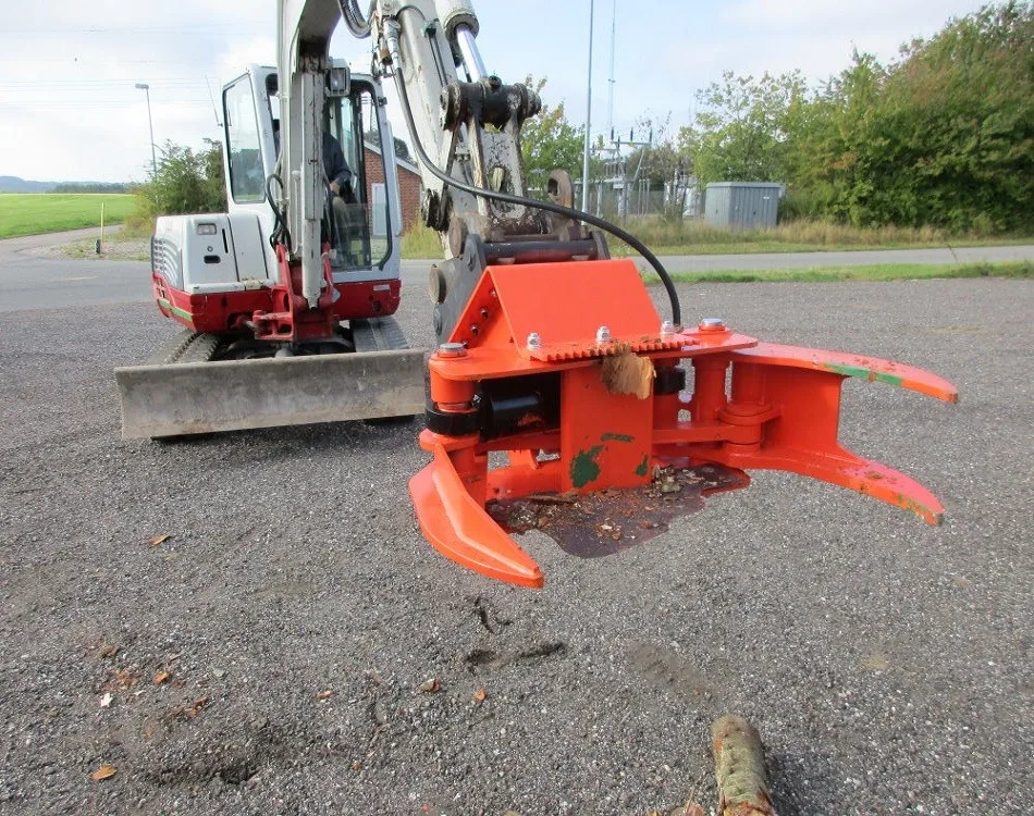 grapple /8ton excavator attachment / wood cutter grapple / used tree shear