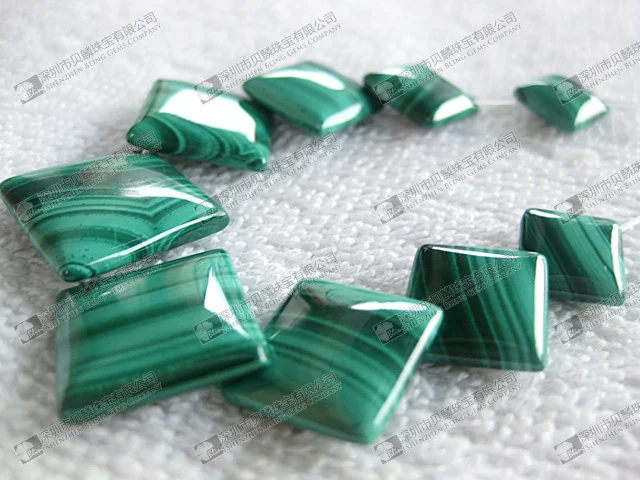 Malachite cushion beads-4.jpg