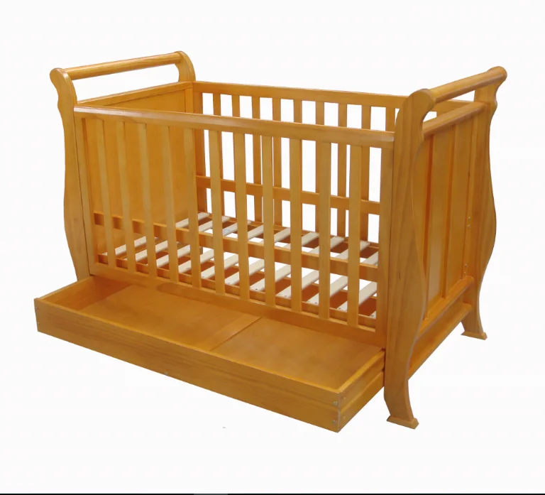 The Newest Type Natural Wooden Baby Crib Baby Sleigh Bed