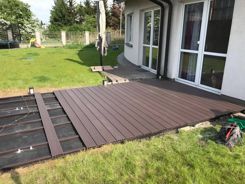 High Quality European Welcomed Wood Plastic Composite Decking Outside WPC Decking Flooring