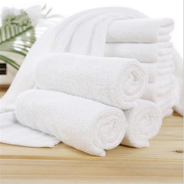 Лучшие производители полотенец. Хлопковое полотенце. Полотенце для сауны. Полотенце банное белое. Полотенца для гостиниц.