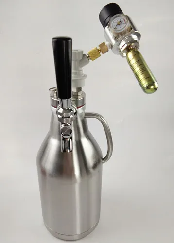portable pressurized growler