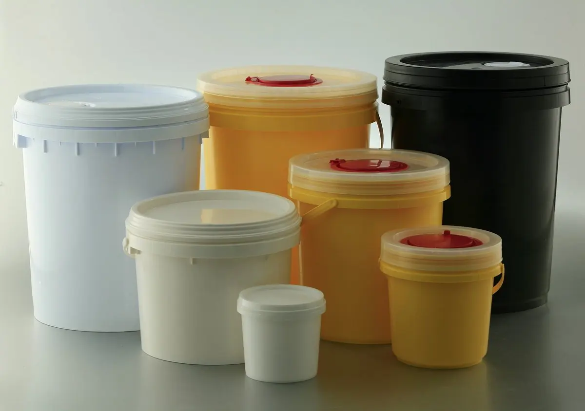 plastic pail manufacturers