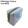 Source manufacturer 2019 new OEM canvas printing makeup bag with gold Zipper
