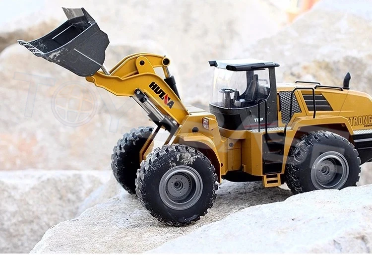 RC Loader_3 RCC208464.jpg