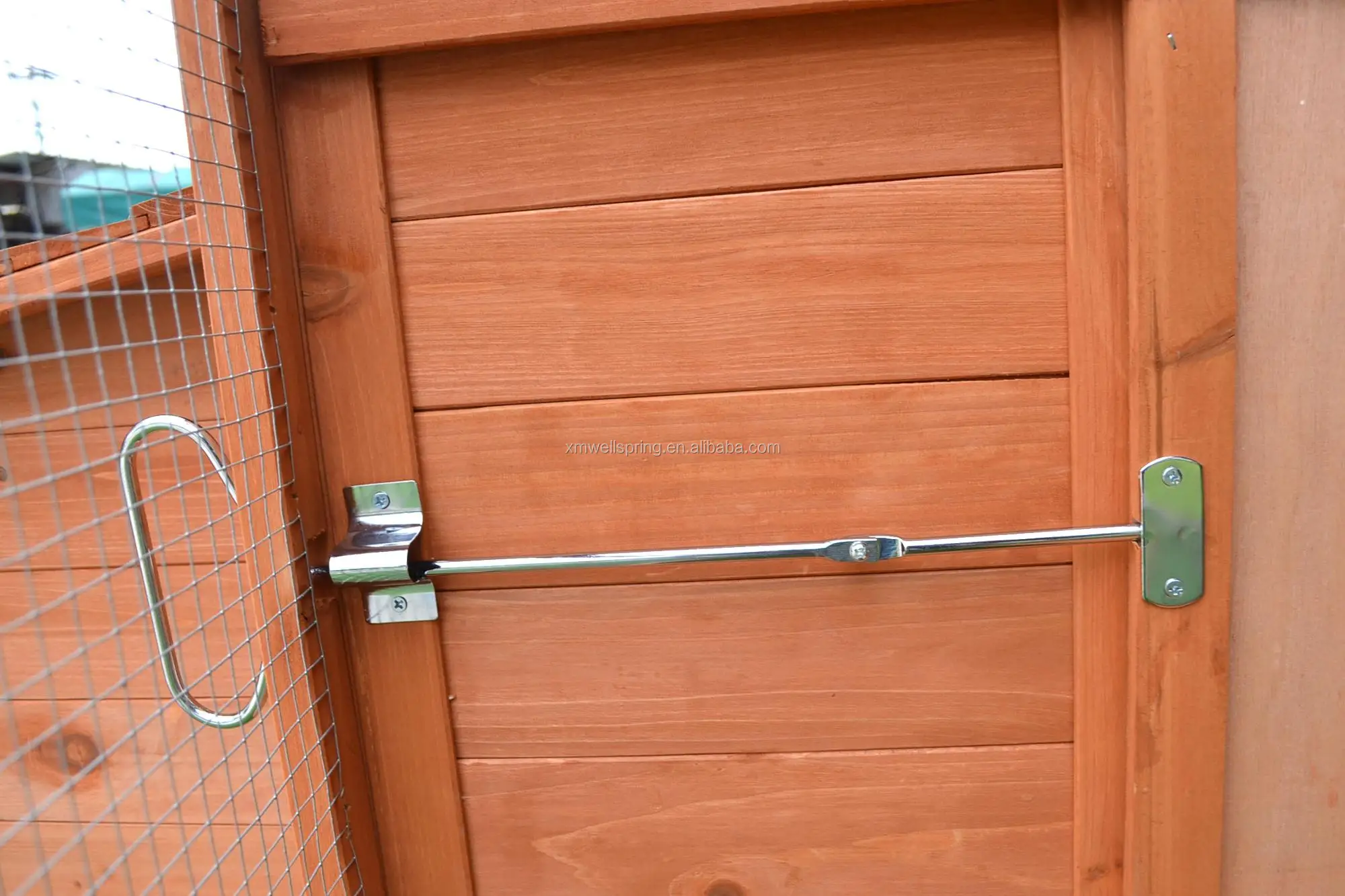 Wooden Chicken Coop Buy Large Run Easy Clean Chicken Coop With Zinc