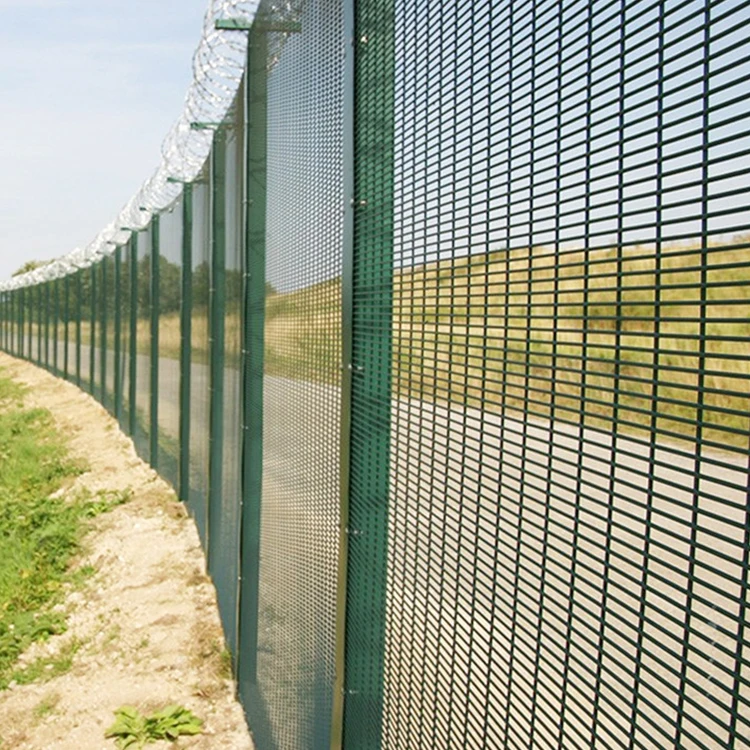 Забор из базальтовой сетки фото