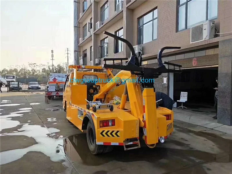 wrecker truck  (5).jpg