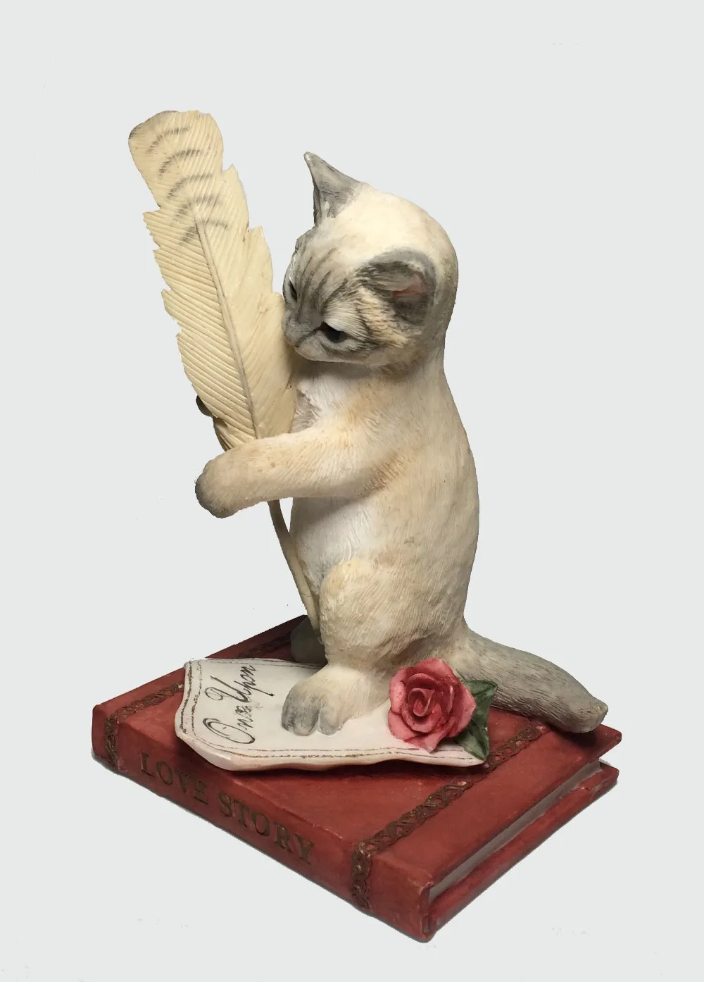 cute cat figurine