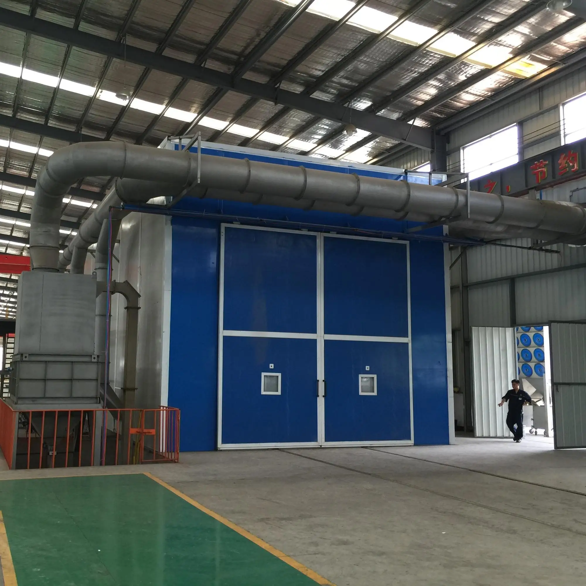 Sandblasting Equipment Sand Blasting Chamber For Cleaning Structural
