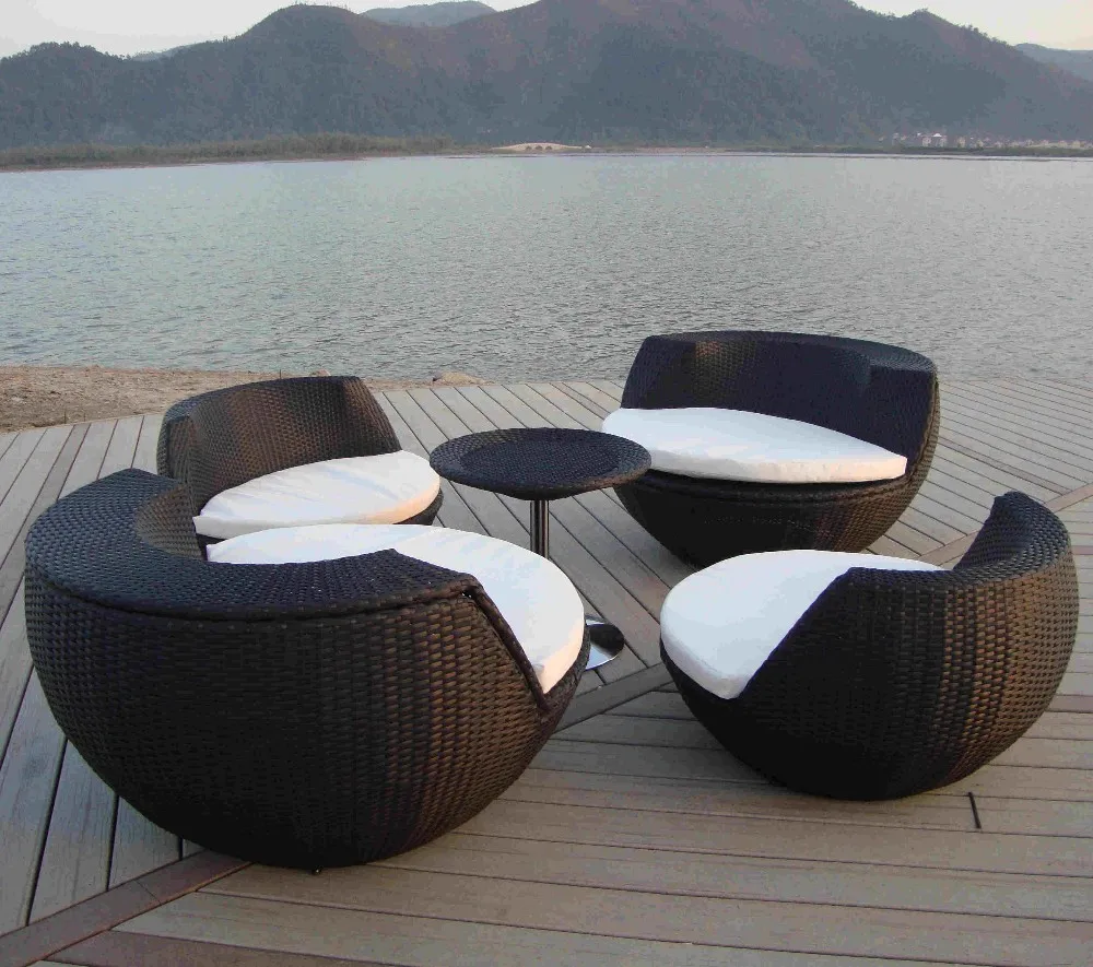 Top Quality Outdoor Garden Rattan Furniture Dining Set Best Selling