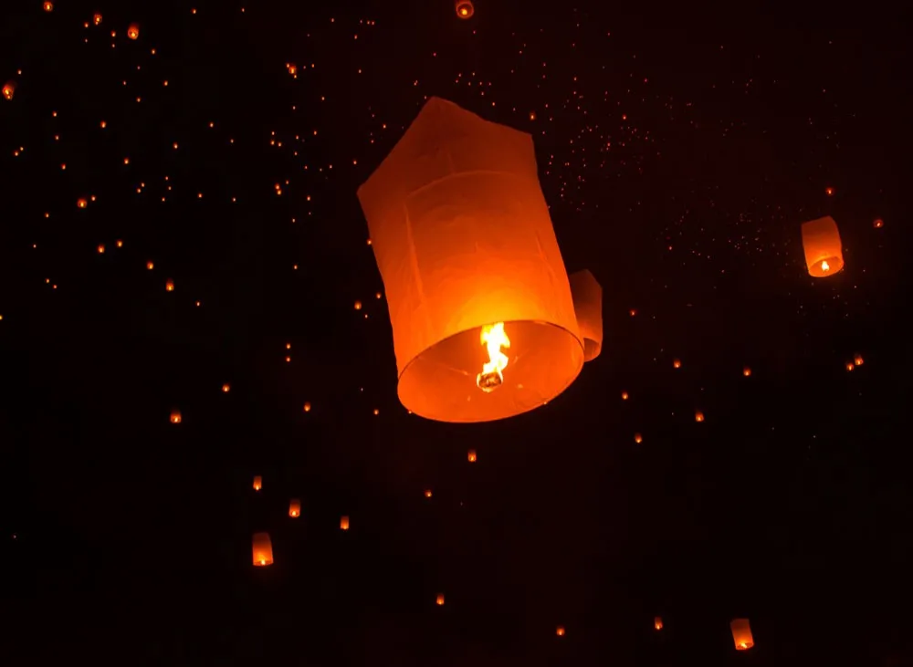 colored tissue paper for making flying wishing sky
