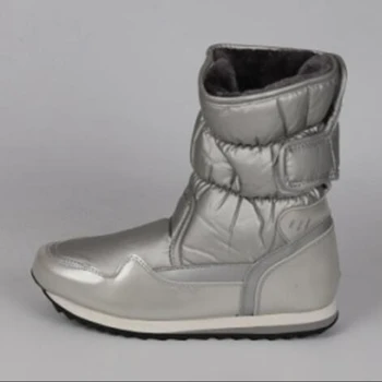 slip resistant winter boots