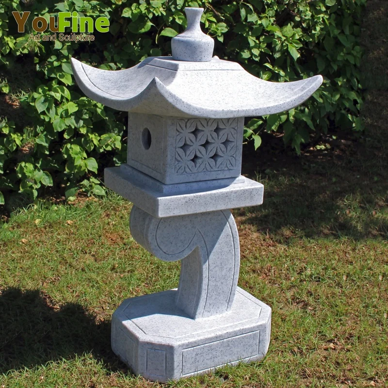 Японский садовый фонарь. Тачи-гата японский фонарь. Фонарь Торо каменный. Японский фонарь цикубаи. Торо японский каменный фонарь.
