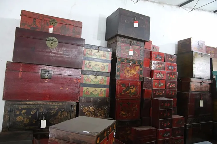 2016 Beijing Chinese Antique Furniture & Rustic Painted Furniture Buy