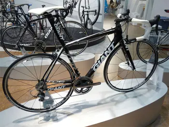 giant carbon road bike