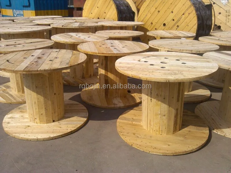 Kiefernholz klein oder groà holz kabeltrommel kontrolle der kabel ...