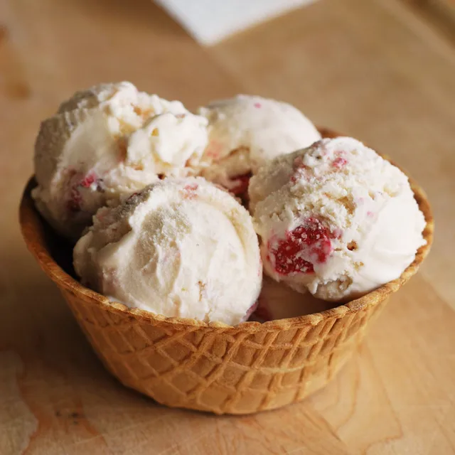 mango flavor cream biscuit