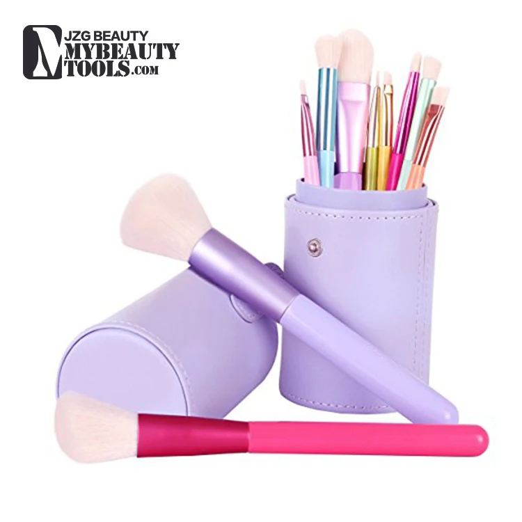 cosmetic brush.jpg