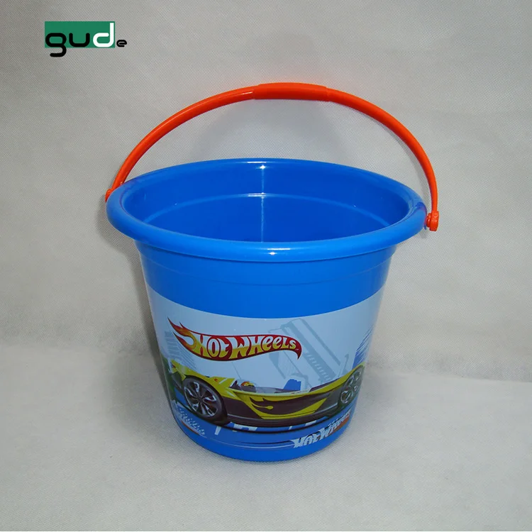 5 litre plastic buckets with lids