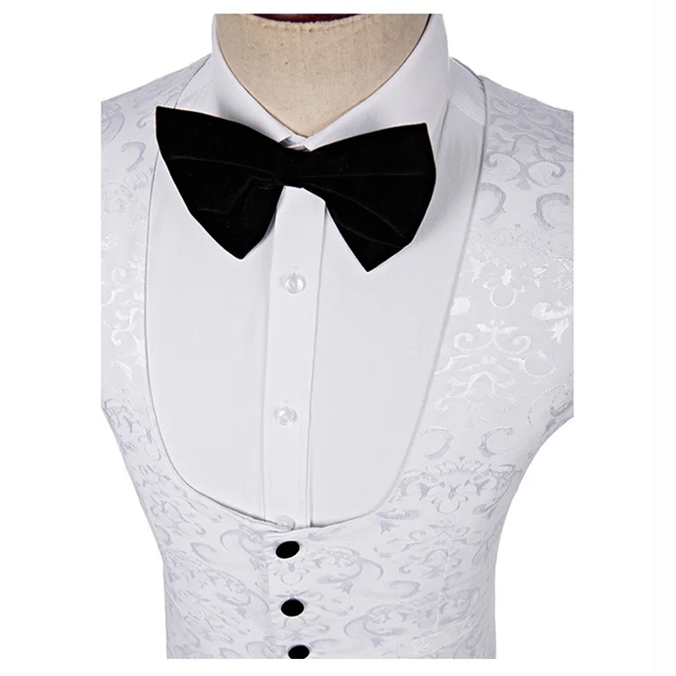 white wedding suit5.jpg