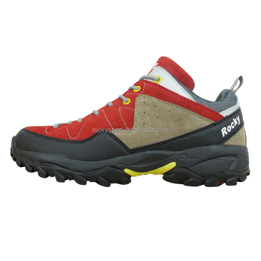 action trekking shoes