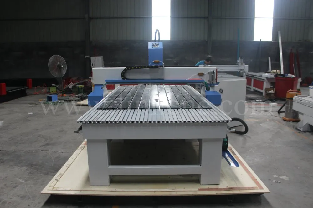 Cost effective cnc router china / LINKCNC 1300*2500mm wood cut machine LXM1325