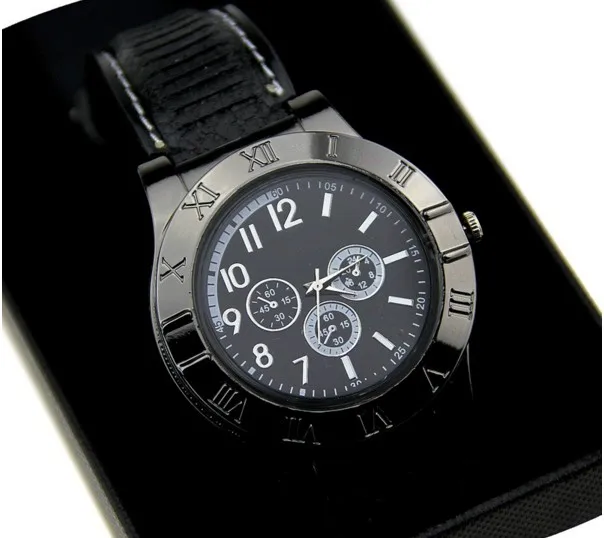 Montre Homme Quartz avec Allume cigare Briquet à cigares (sans gaz) Argent Montre Homme Quartz avec Allume cigare Briquet à cigares (sans gaz) Argent