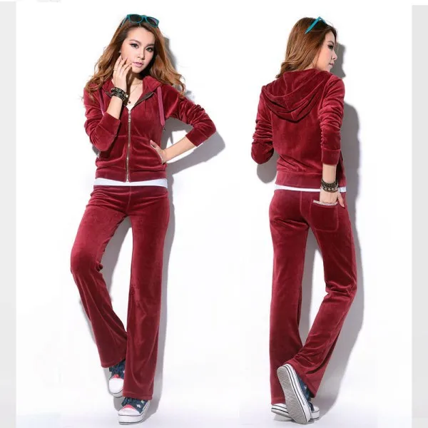 lady jogging suits