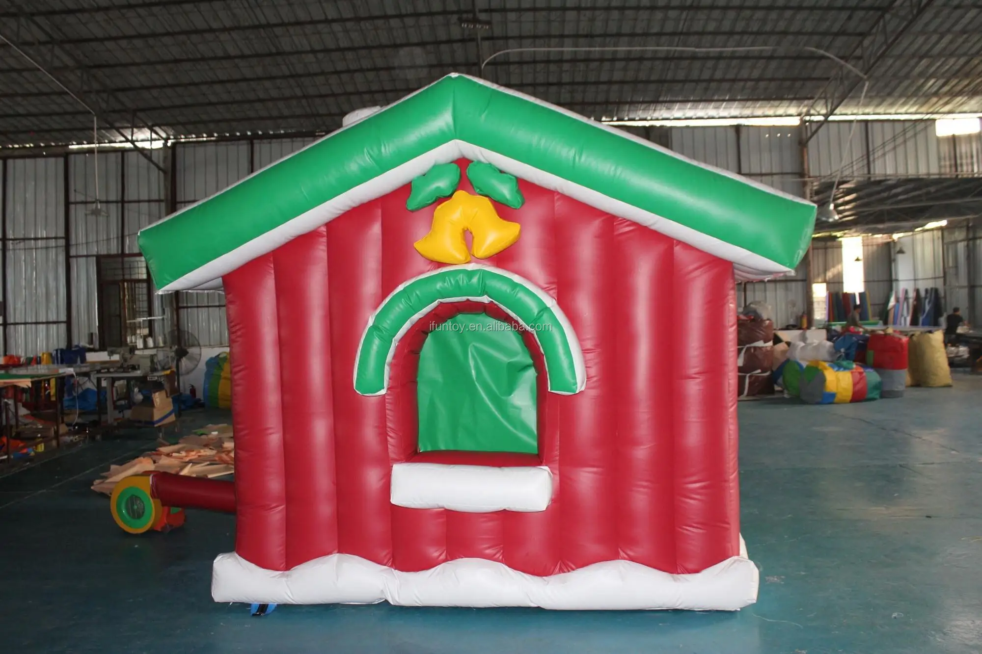 Red Color Inflatable Christmas Mini Decorative Houses Custom Christmas ...