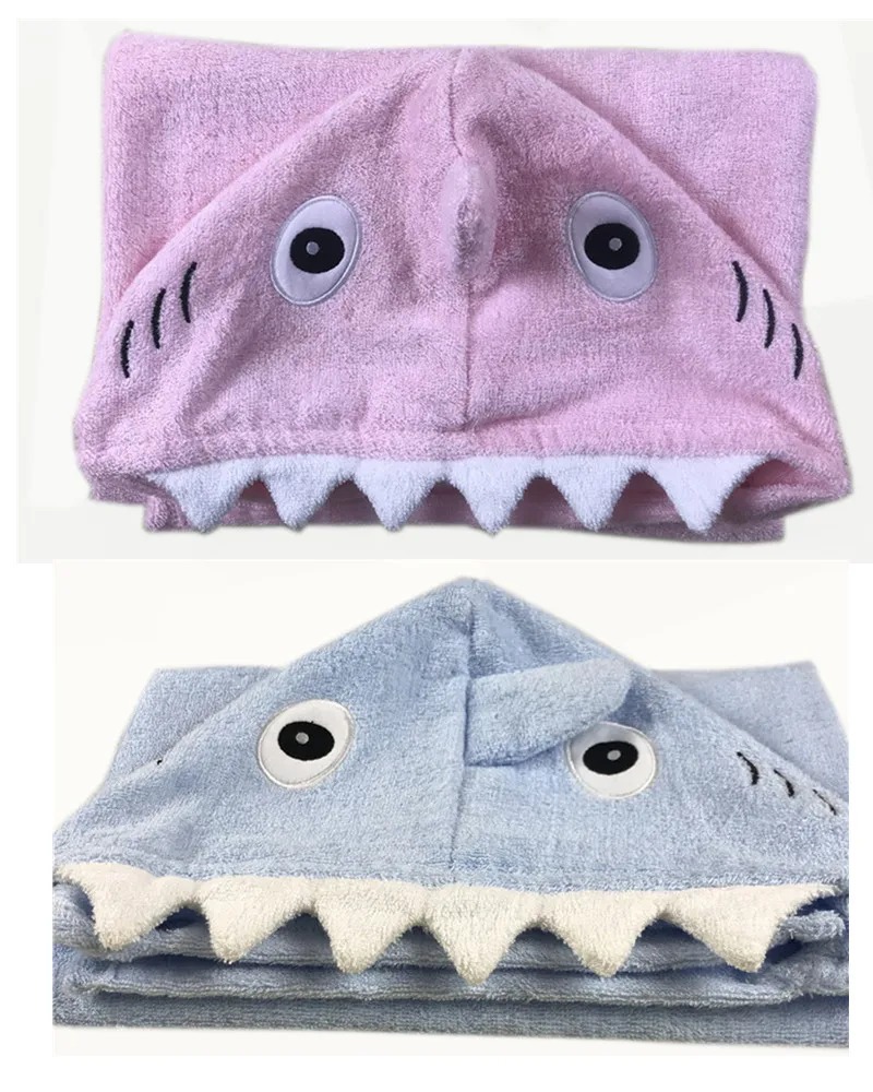 Hot Sale Baby Shark Cartoon Hooded Bathrobe Shark Animal Hooded Towel