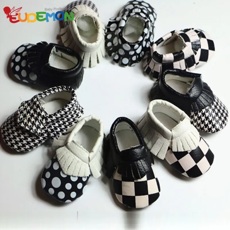 So fashion PU baby shoes NEW DESIGN baby moccasins Soft Sole Skid baby leather shoes tassel