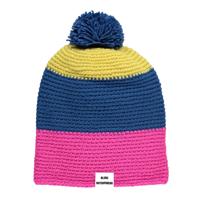 pom beanie.jpg