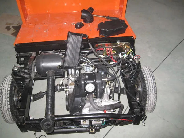 New Design Engine And Transmission System Tuktuk Bajaj Tricycle For