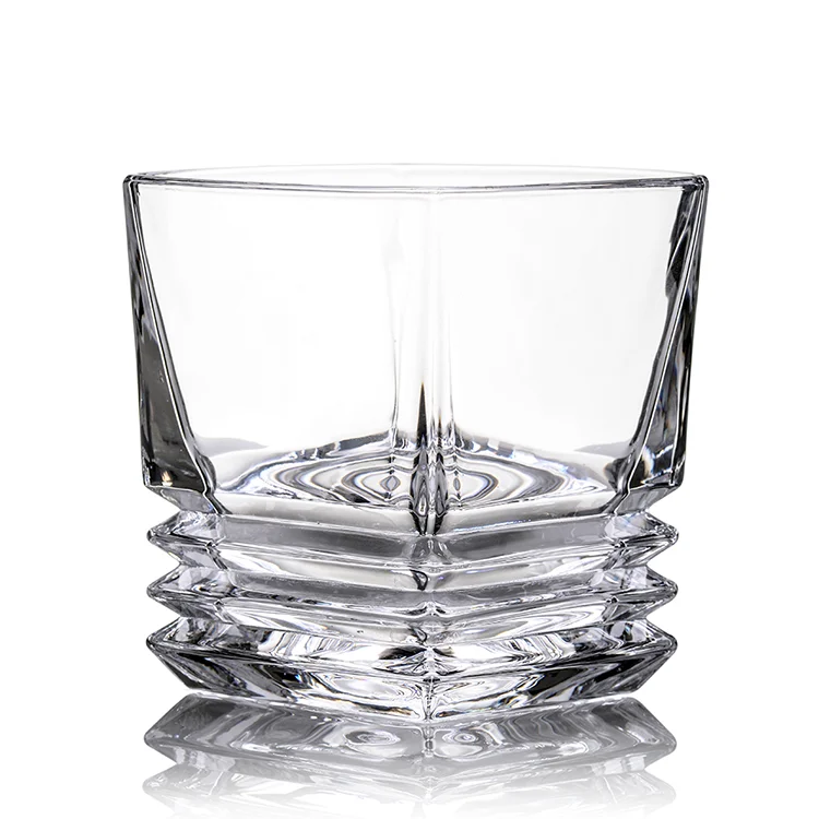 glass-cup-set-for-drinking.png