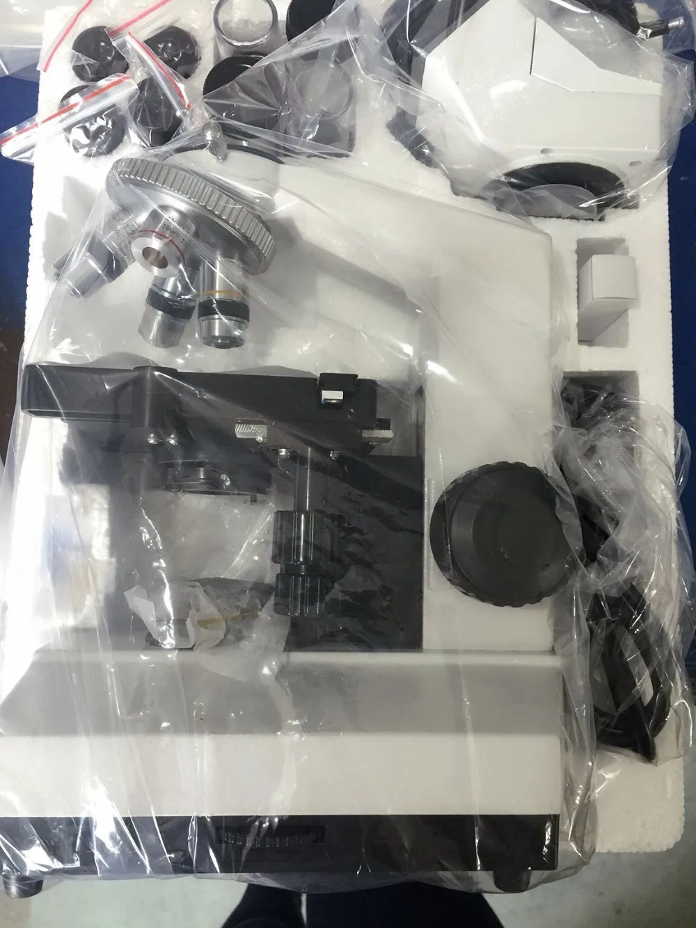 Professional led digital microscope with sliding binocular head