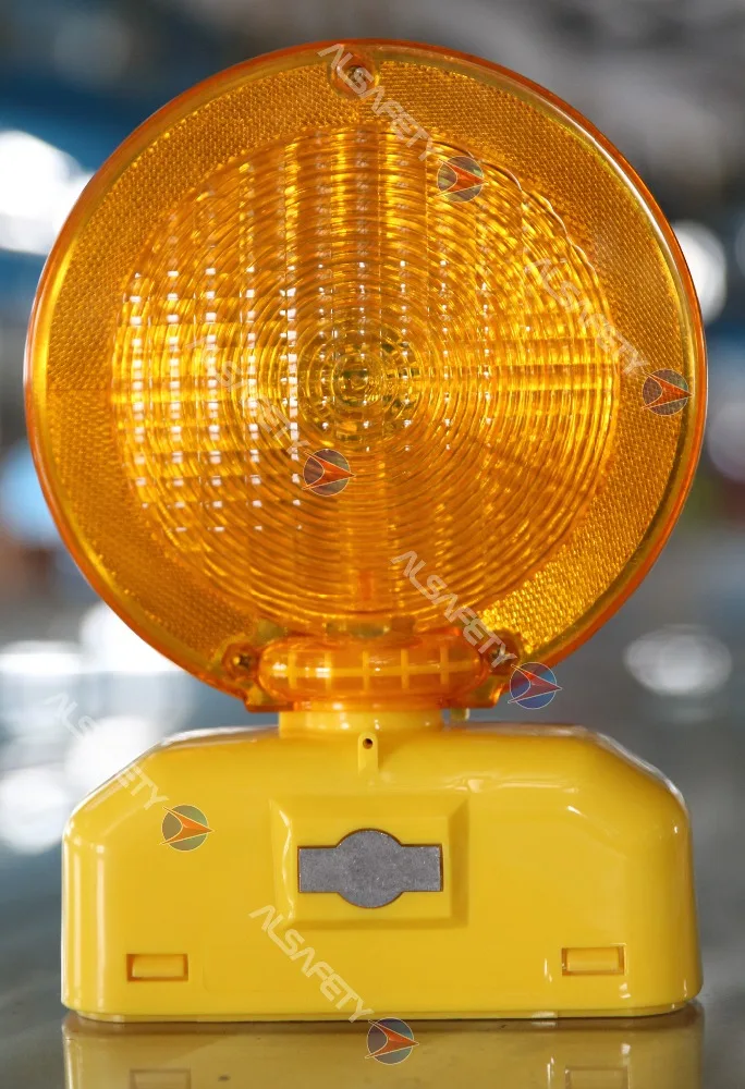 yellow construction light