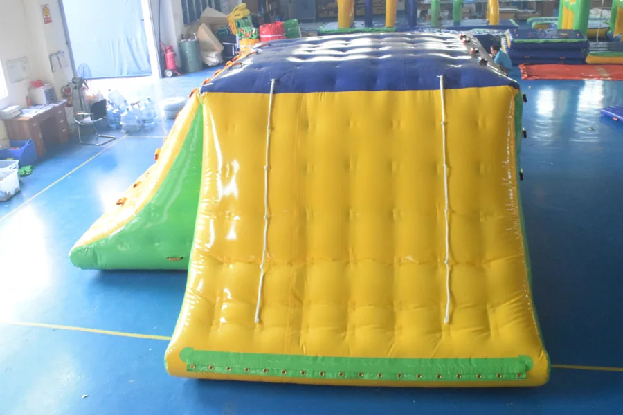 Water Sport Inflatable Water Tower With Water Blob Inflatable
