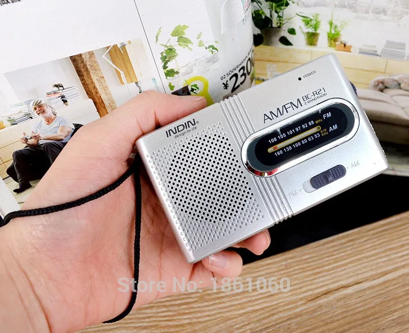 Mini AM/FM Radio