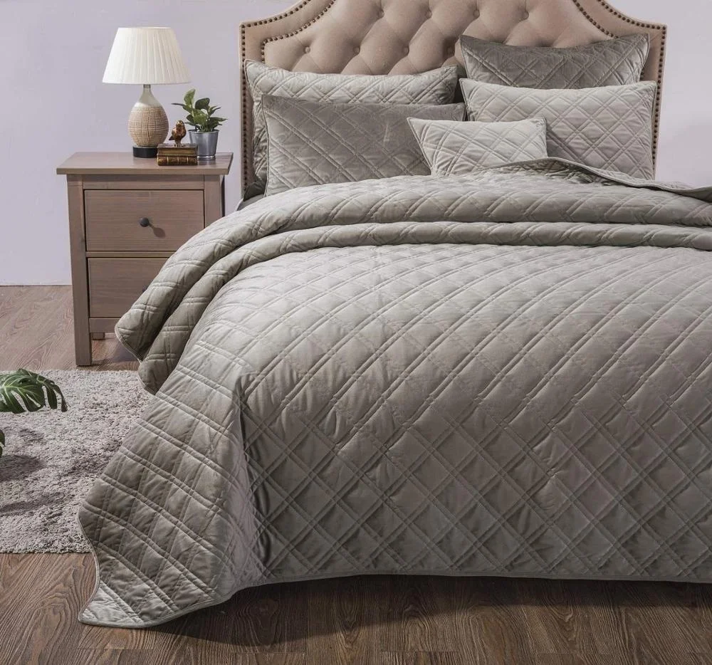 Soft Velveteen Bedspread Elegant Double Sided Quilted Coverlet