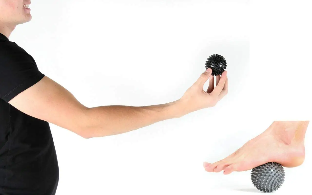 Self Massage Therapy Foot Hand And Back Spikey Massage Roller Spiky Mini Massage Ball Set Buy 