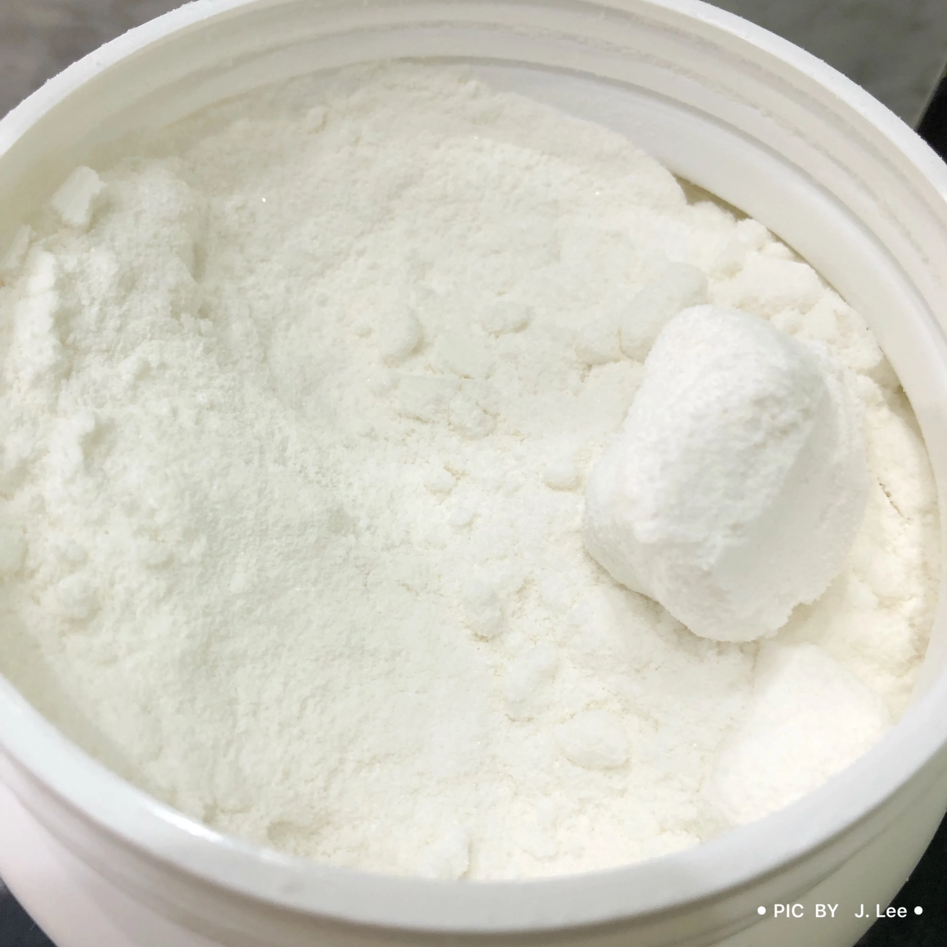 Hot selling 99.99%  high purity cannabidiol cbd isolate cbd powder