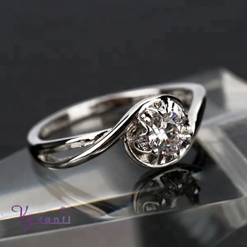 Amazon Hot Sale Item 2018 Latest Fashion Diamond Clit Ring Jewelry Czech Crystal Smart Ring Jewelry Amazon Hot Sale Item 2018 Latest Fashion Diamond Clit Ring Jewelry Czech Crystal Smart Ring Jewelry