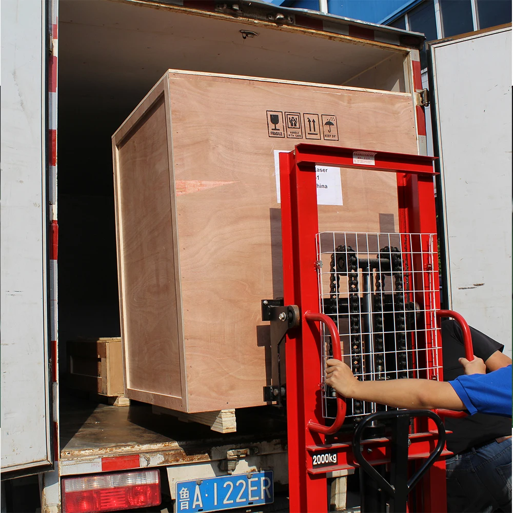 20W 30W 50W Portable Fiber Laser Marking Machines For Metal Fiber Laser Marker