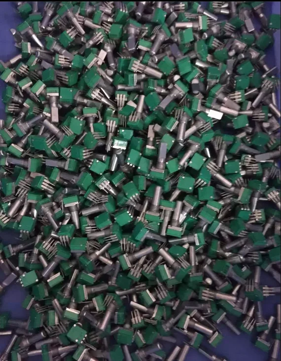 Vertical type rotary potentiometers with switch