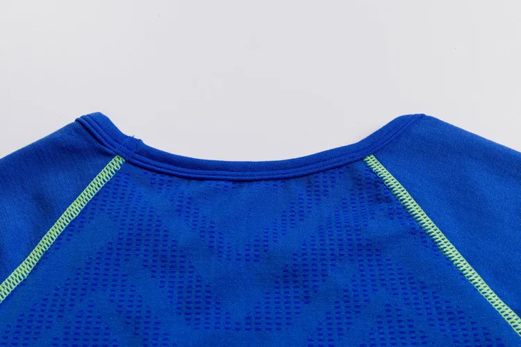 3186932051_1869741600