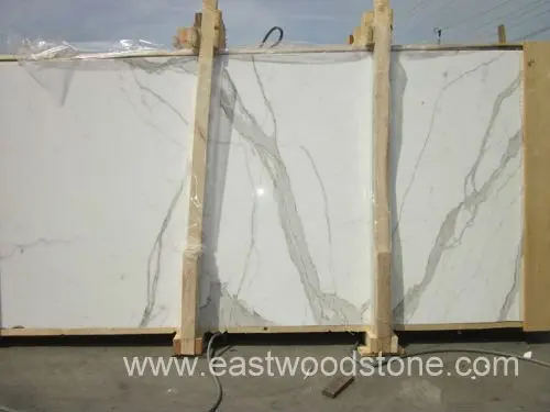 calacatta-gold-extra-slabs-4(1).jpg