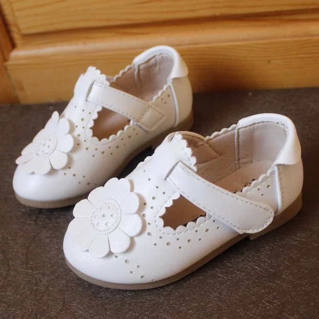 https://korean.alibaba.com/product-detail/high-quality-shoes-2017-spring-baby-shoes-pretty-children-s-shoes-leather-60592148588.html 높은 품질 2017 봄 아기 신발 예쁜 어린이 신발 가죽