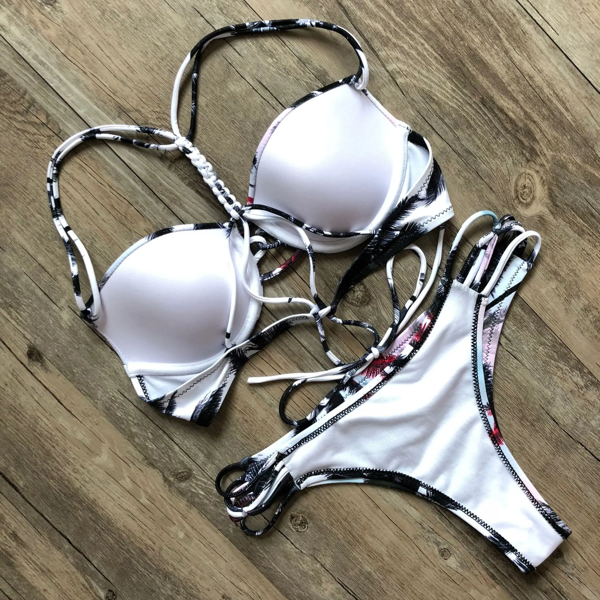 女性性感三角顶级巴西厚脸皮比基尼套装泳装